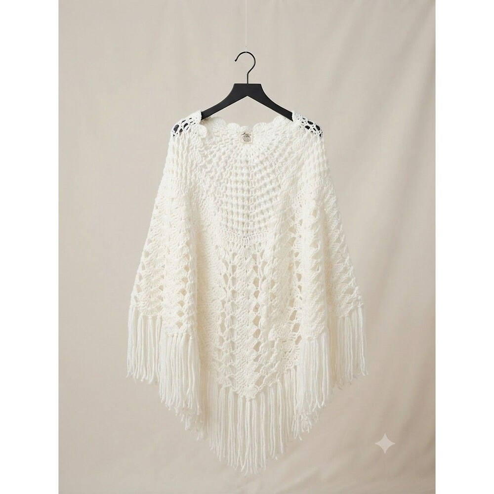 Vintage 70s White Acrylic Open Knit Crochet Shawl Specialty House WPL  12616